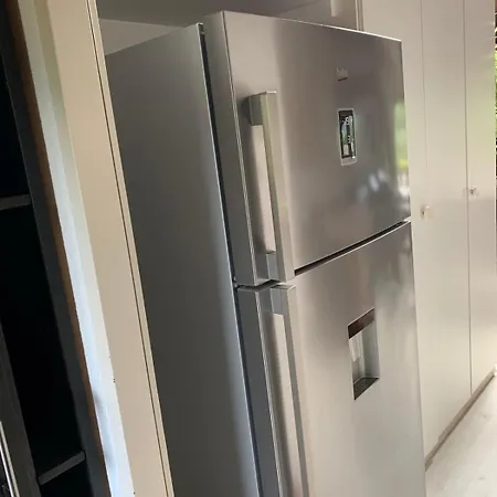 Staubbach Amazing Waterfall View アパート *